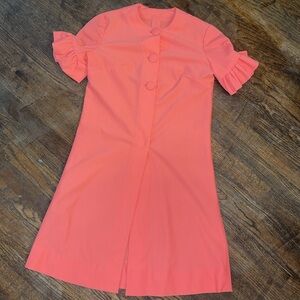 ❤️ VINTAGE HOUSE COAT DRESS ORANGE RUFFLE SLEEVES MEDIUM - LARGE RETRO